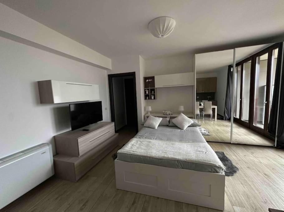Monolocale Con Balcone Self Check In Milano Sempione Apartamento Exterior foto